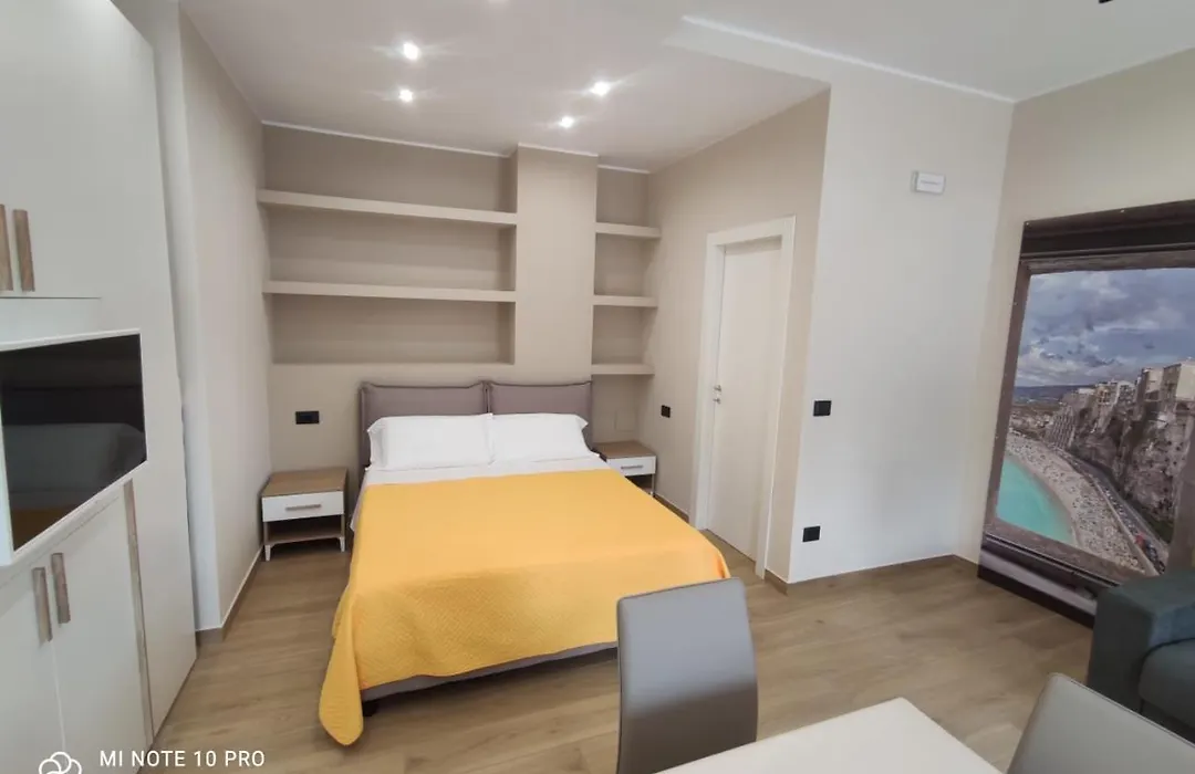 Giorgia House-1